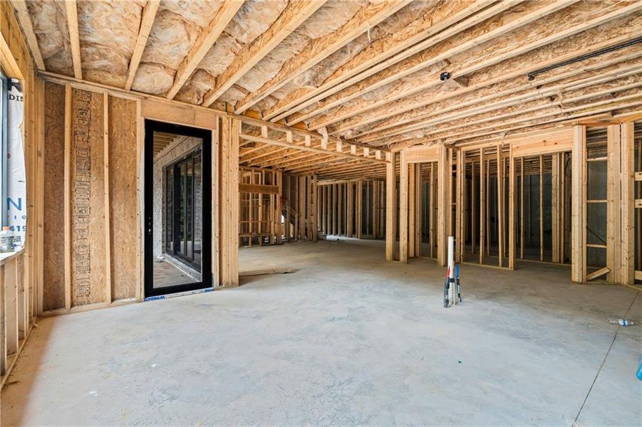 Spacious, unfurnished interior of a new home in , Fairburn (Image 51).