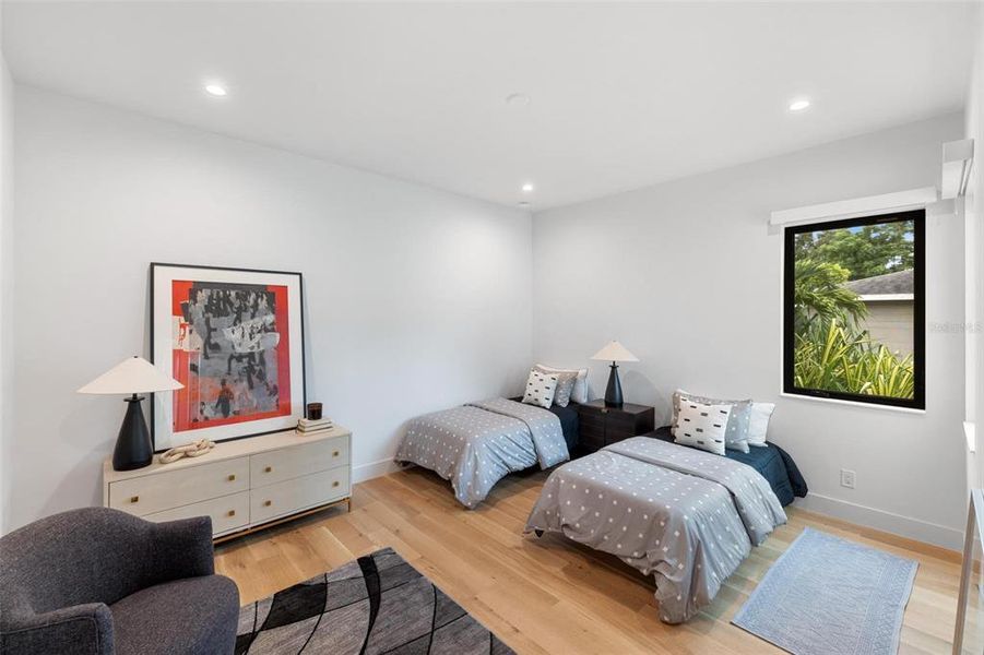 Furnished interior view inside a new home in , Sarasota (Image 63).