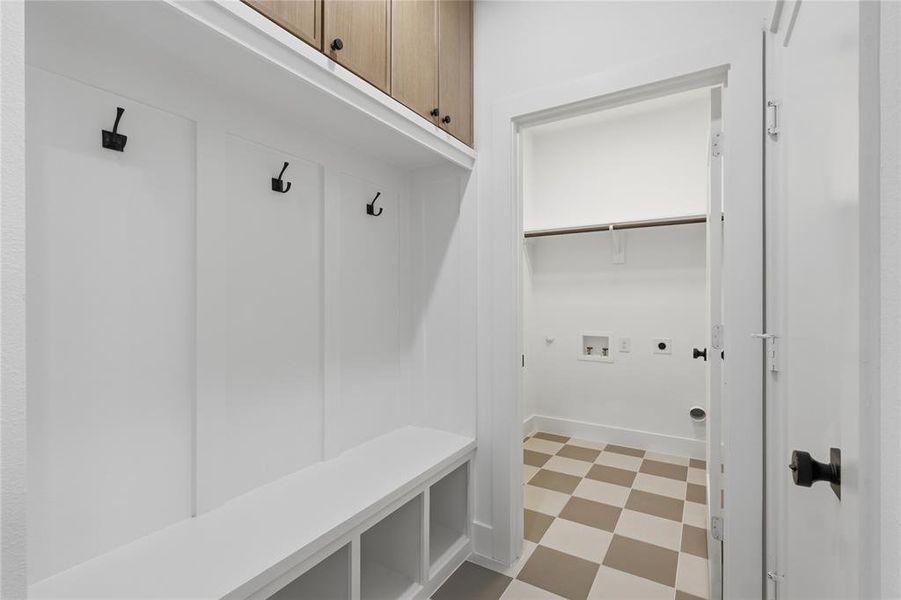 Furnished interior view inside a new home in , Dallas (Image 7).