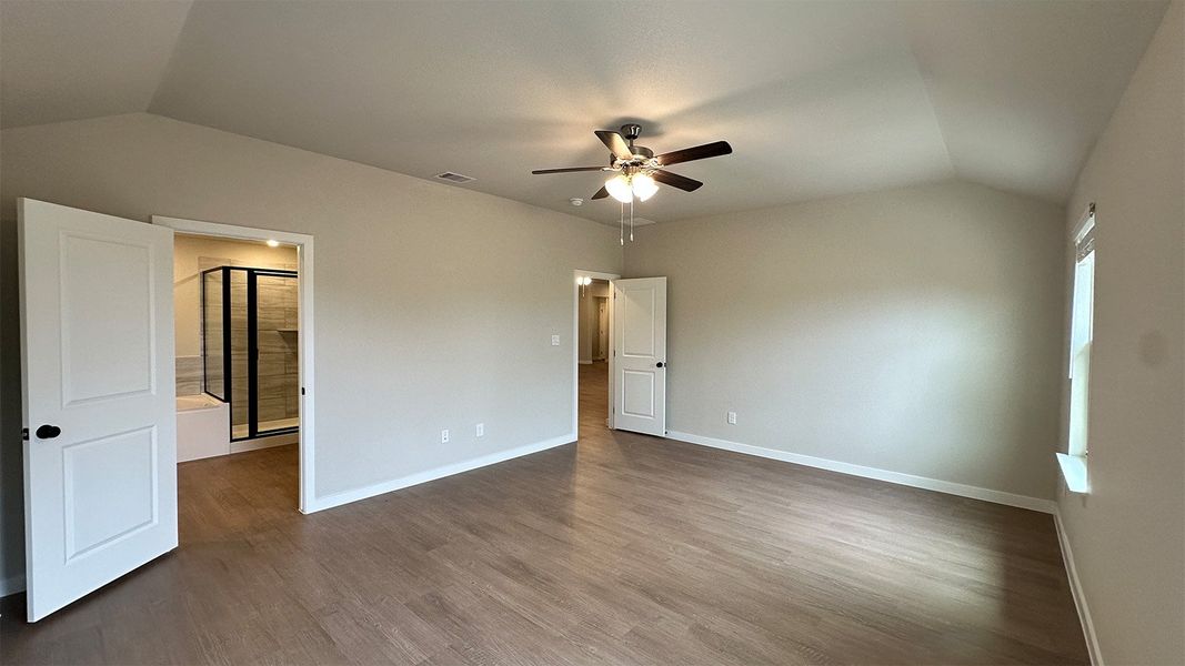 Spacious, unfurnished interior of a new home in The Lakes Northwest, Robstown (Image 30).