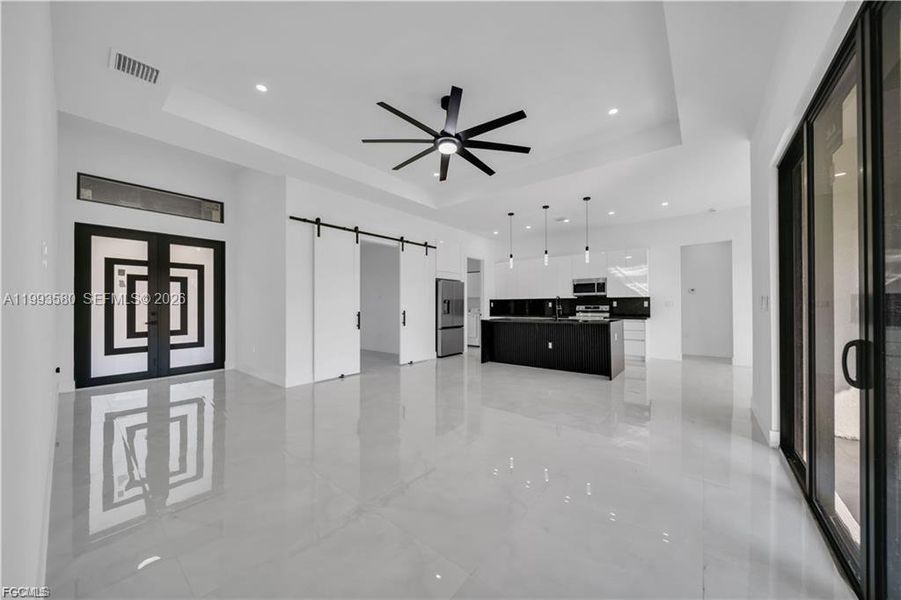Spacious, unfurnished interior of a new home in , Lehigh Acres (Image 20).