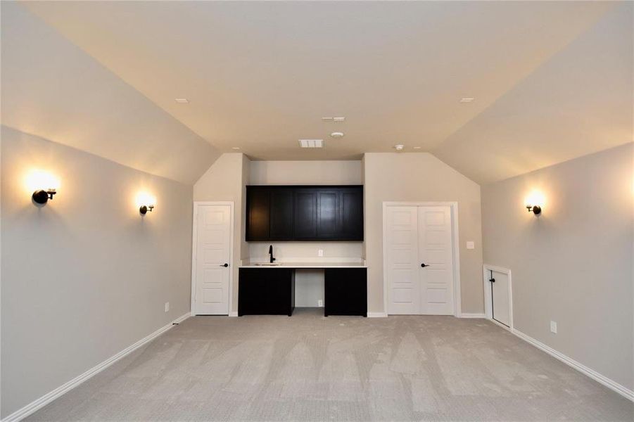 Spacious, unfurnished interior of a new home in , Prosper (Image 15).