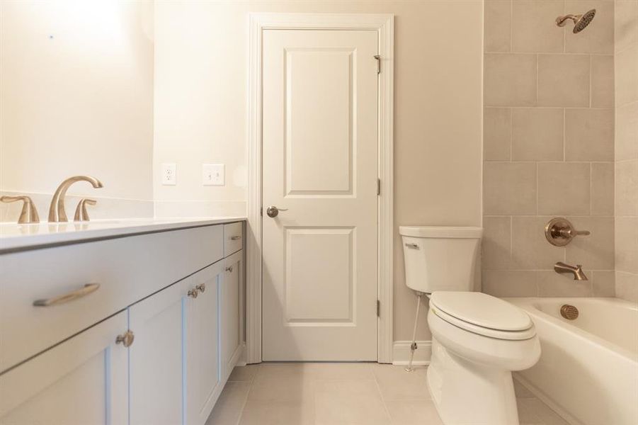 Furnished interior view inside a new home in Waterhaven, Cumming (Image 8).