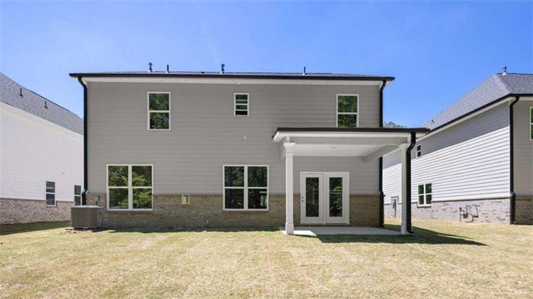 Exterior details and patio area of a home in Wildwood, Covington (Image 3).