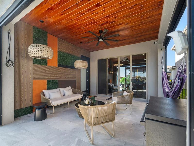 Exterior details and patio area of a home in , Orlando (Image 30).