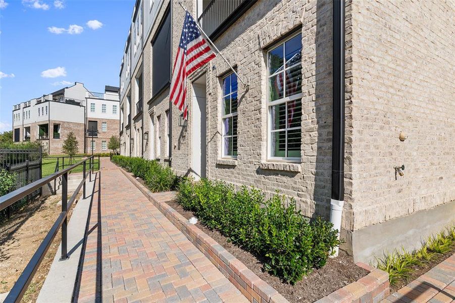 Newer built end unit Townhouse