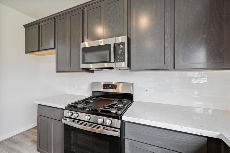 Furnished interior view inside a new home in Cielo, Conroe (Image 8).