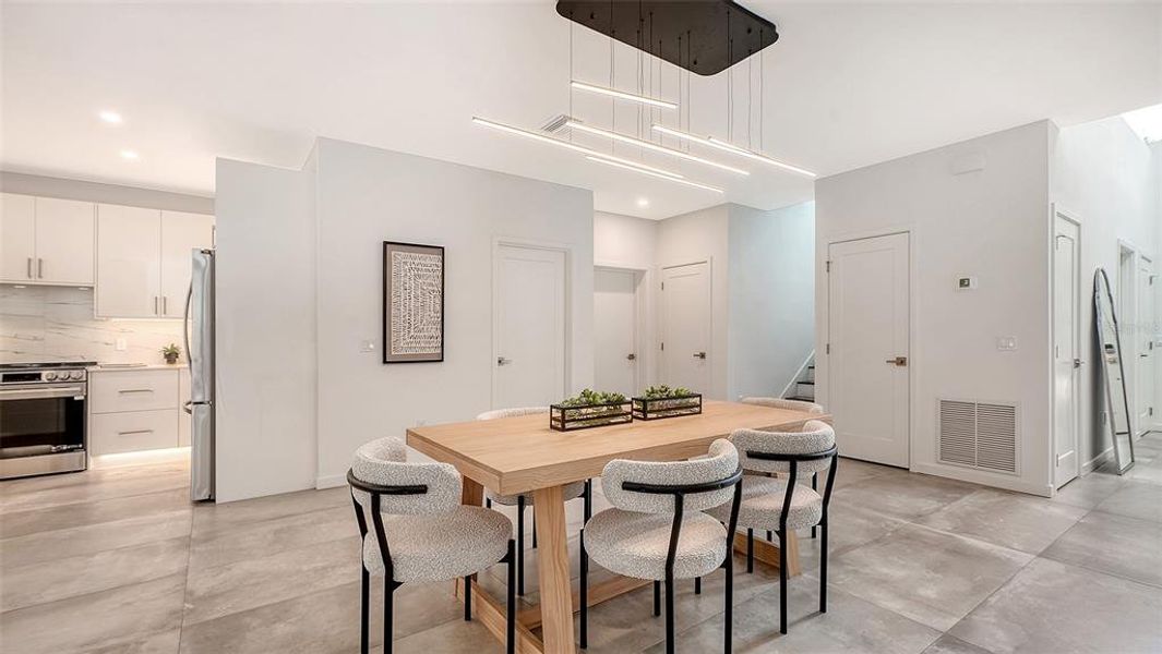 Furnished interior view inside a new home in , Sarasota (Image 15).