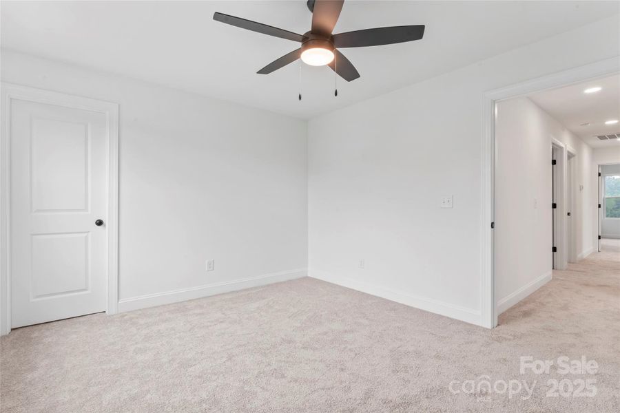 Spacious, unfurnished interior of a new home in , Kannapolis (Image 23). Spacious, unfurnished interior of a new home in , Kannapolis (Image 23).
