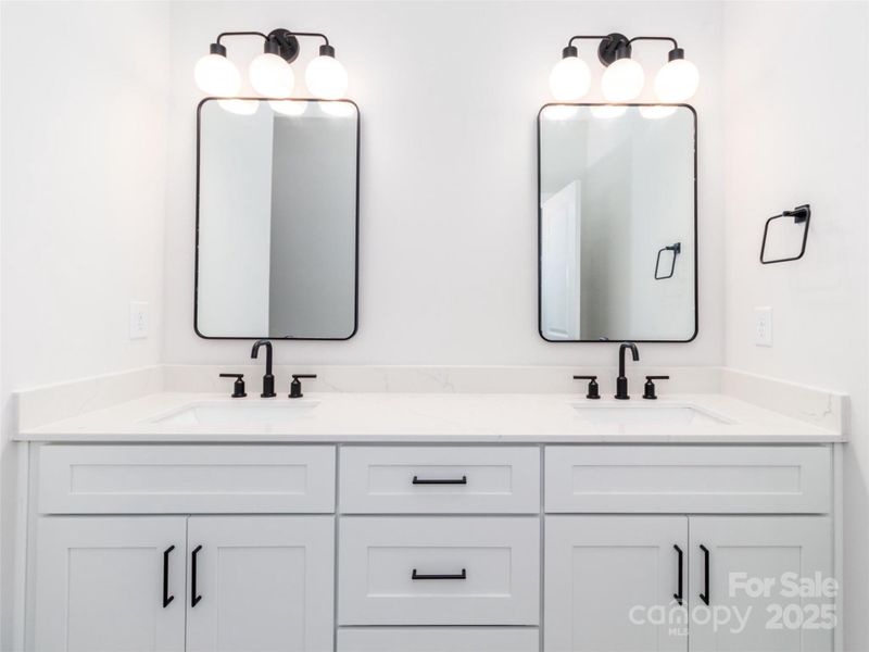 Image 11 of a home in .