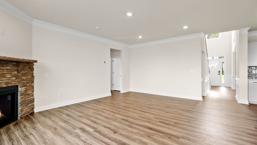 Spacious, unfurnished interior of a new home in Williams Ridge, Woodruff (Image 24).