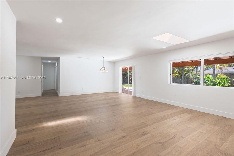 Spacious, unfurnished interior of a new home in , Palmetto Bay (Image 21).