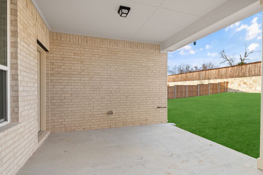 Exterior details and patio area of a home in Legacy Hills, Celina (Image 3).