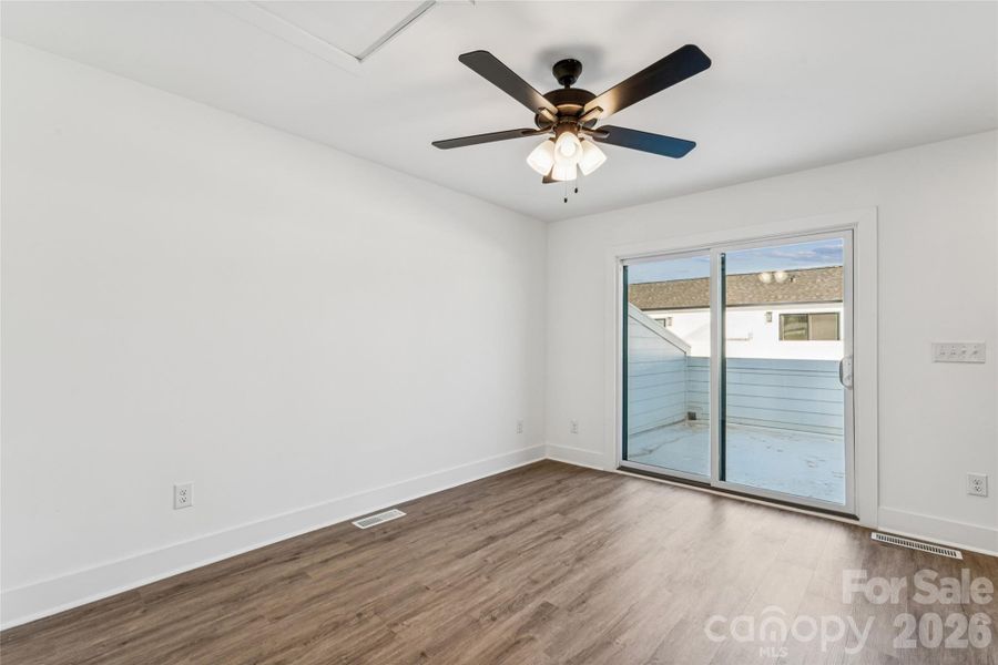 Spacious, unfurnished interior of a new home in , Charlotte (Image 41).