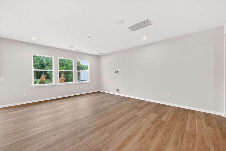 Spacious, unfurnished interior of a new home in Millstone, Cramerton (Image 19). Spacious, unfurnished interior of a new home in Millstone, Cramerton (Image 19).