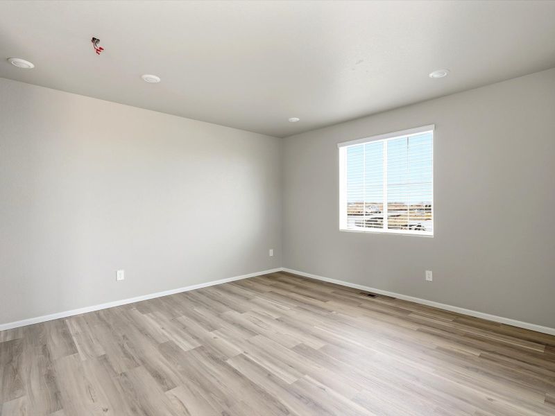 Spacious, unfurnished interior of a new home in York Station, Brighton (Image 8).