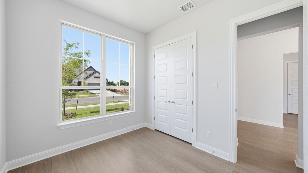 Furnished interior view inside a new home in Hawkes Landing, Leander (Image 11).