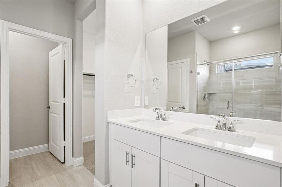 Photo is not of the actual home, but is an inspirational photo of builder’s model home and may depict options, furnishings, and/or decorator features that are not included. Photo is not of the actual home, but is an inspirational photo of builder’s model home and may depict options, furnishings, and/or decorator features that are not included.