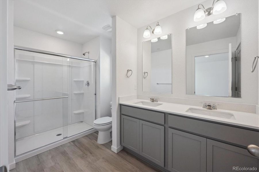 Furnished interior view inside a new home in Settlers Crossing, Commerce City (Image 8).
