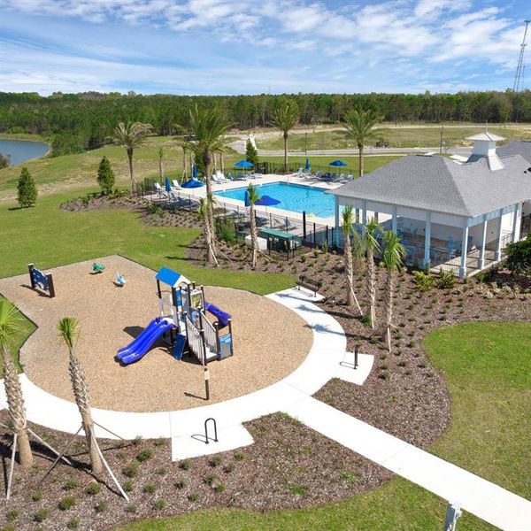 Community amenities in , Tavares (Image 44).