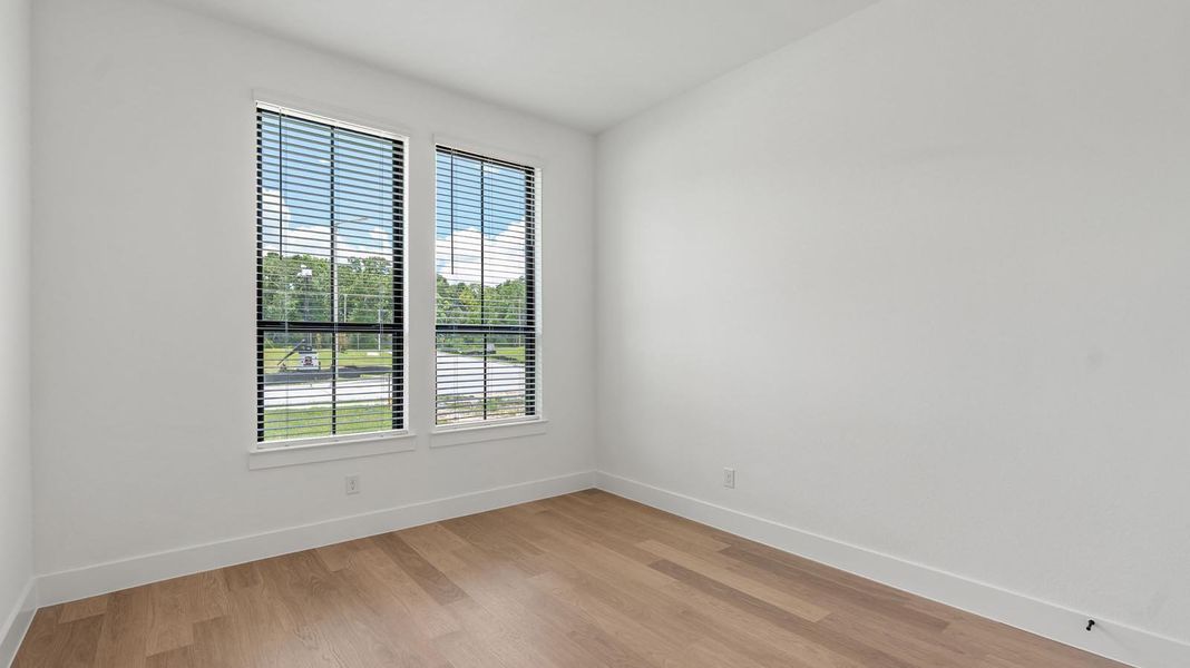 Spacious, unfurnished interior of a new home in Friendswood Trails, Friendswood (Image 33).