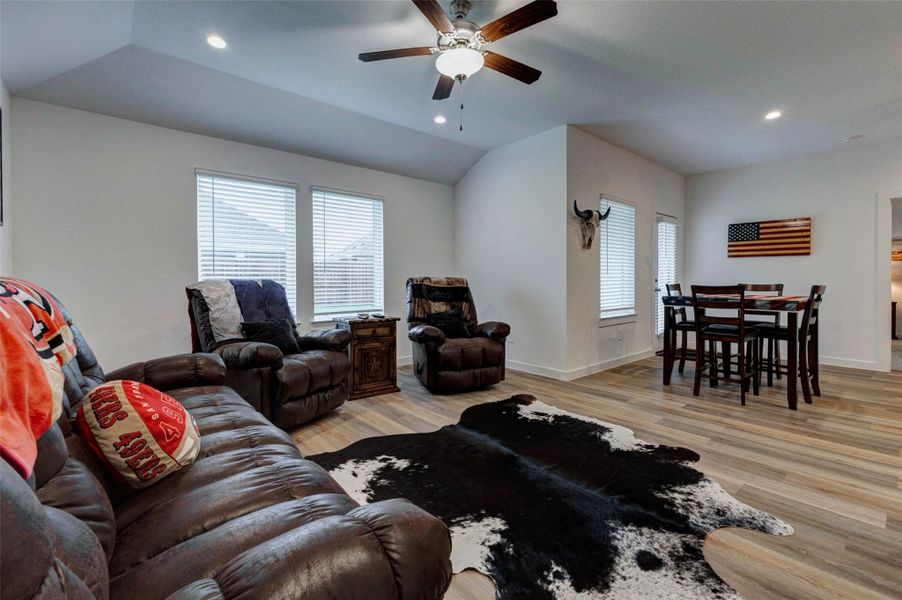 Furnished interior view inside a new home in Canterra Creek 45' and 50' Homesites, Iowa Colony (Image 16).