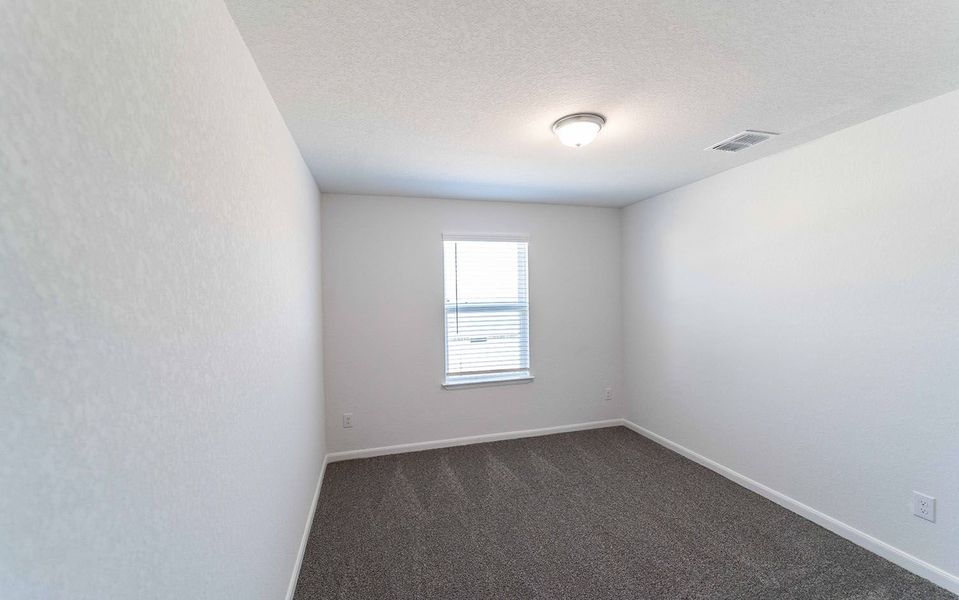 Spacious, unfurnished interior of a new home in Arcadia Ridge, San Antonio (Image 18).