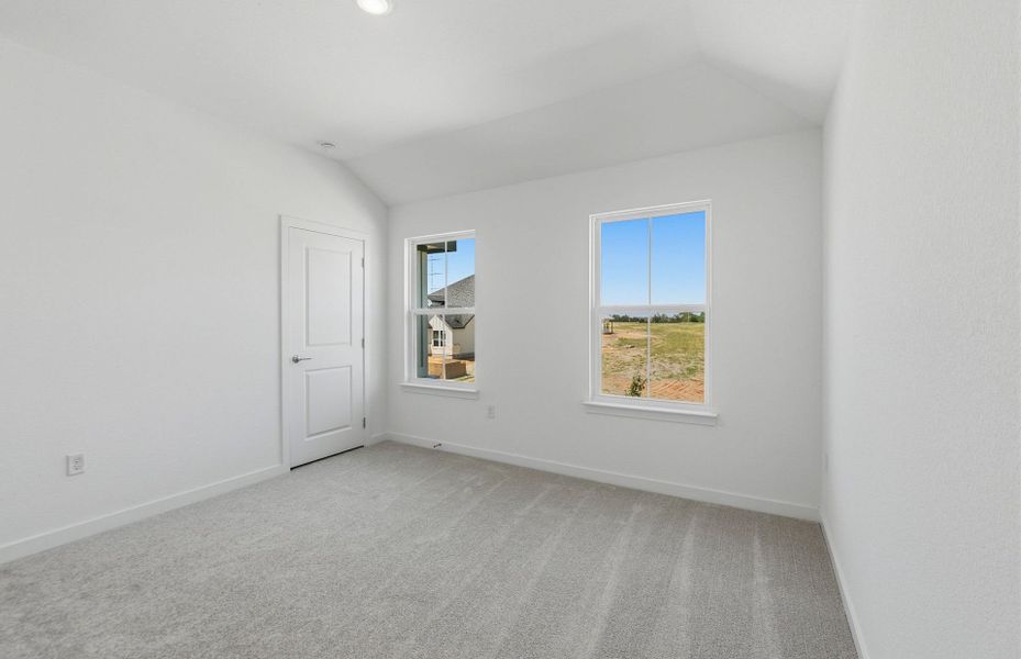 Spacious, unfurnished interior of a new home in Kuempel Farms, Pflugerville (Image 45).