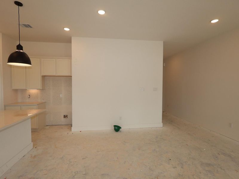 Image 38 of a home in Lago Mar.