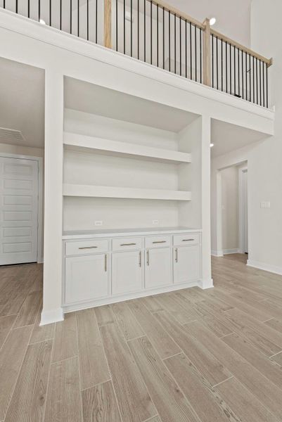 Representative image. Features, specifications, selections and colors may vary.