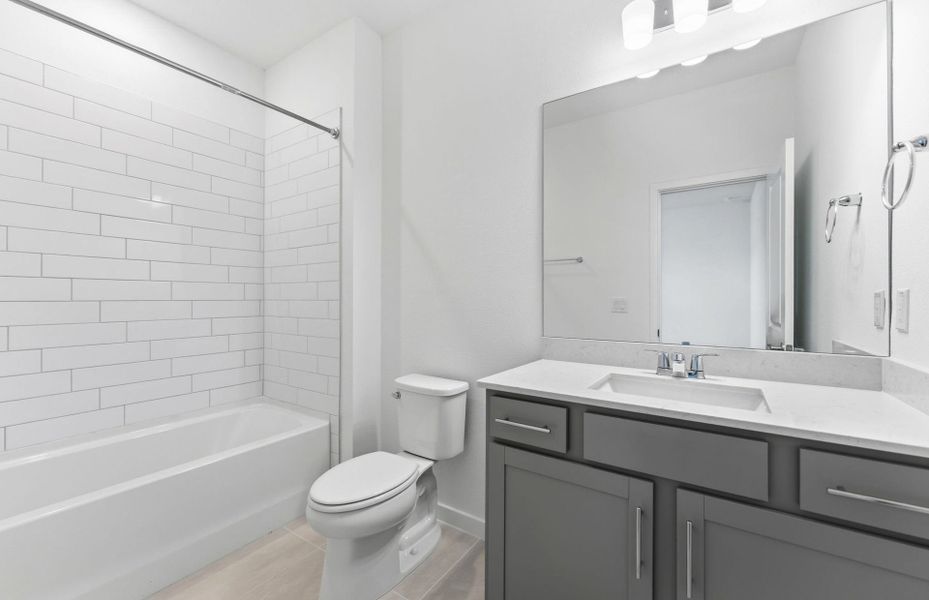 Furnished interior view inside a new home in Riverwood, Zephyrhills (Image 9).
