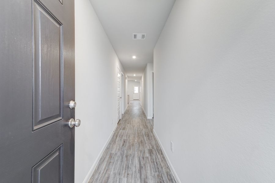 Spacious, unfurnished interior of a new home in Pirate's Cove Estates, Vidor (Image 24). Spacious, unfurnished interior of a new home in Pirate's Cove Estates, Vidor (Image 24).