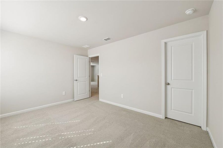 Spacious, unfurnished interior of a new home in Martin Springs - Estate Series, Lawrenceville (Image 26). Spacious, unfurnished interior of a new home in Martin Springs - Estate Series, Lawrenceville (Image 26).