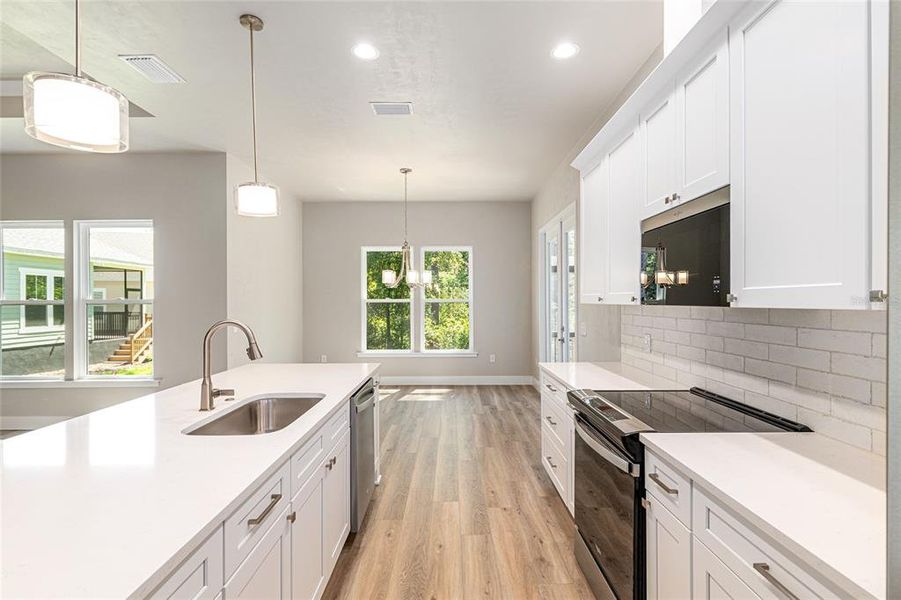 Furnished interior view inside a new home in Fairway Pointe at West End, Newberry (Image 14). Furnished interior view inside a new home in Fairway Pointe at West End, Newberry (Image 14).