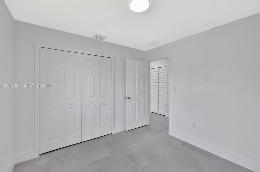 Spacious, unfurnished interior of a new home in , Miami Gardens (Image 38).