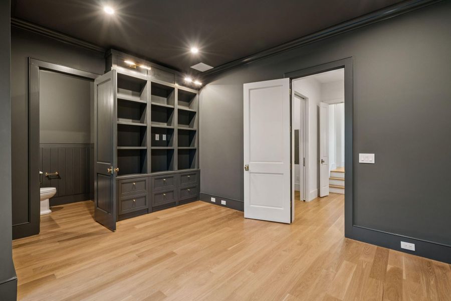 Image 71 of a home in .