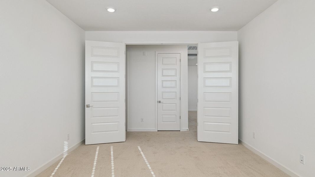 3985_Phoenician_Lot 2081_Aloravita_Peori 3985_Phoenician_Lot 2081_Aloravita_Peori