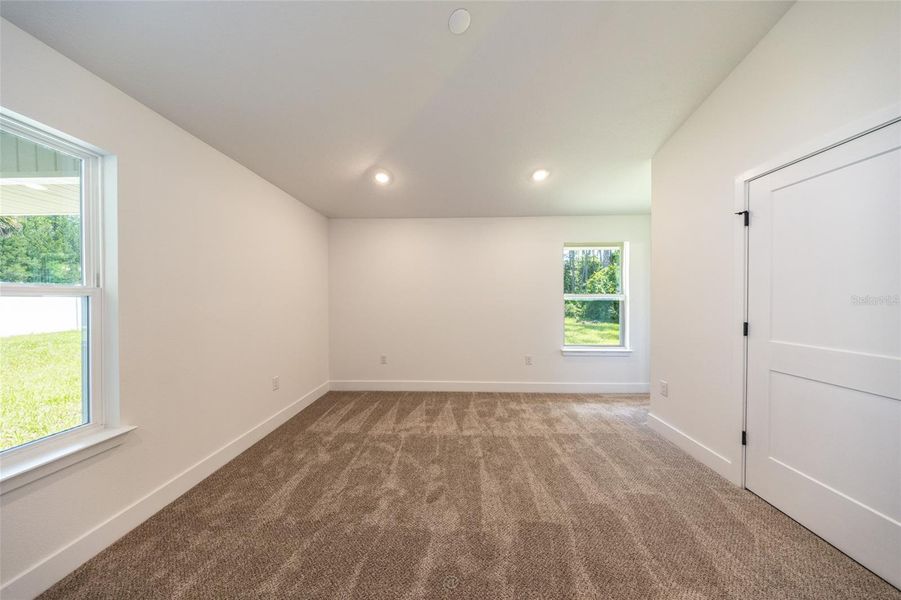 Spacious, unfurnished interior of a new home in Palm Coast, Palm Coast (Image 20).