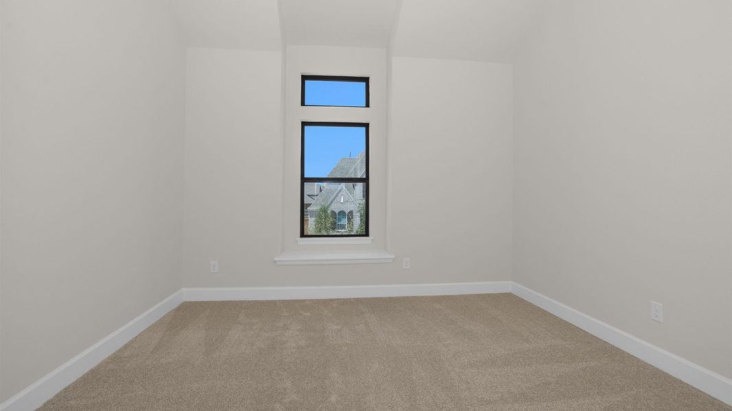 Spacious, unfurnished interior of a new home in Elyson, Katy (Image 8).