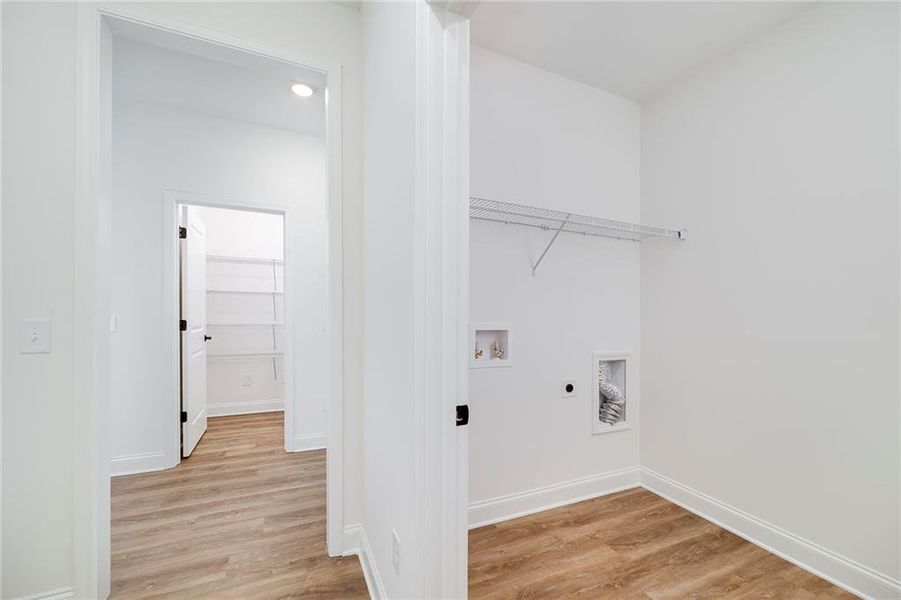 Spacious, unfurnished interior of a new home in , Dawsonville (Image 14).