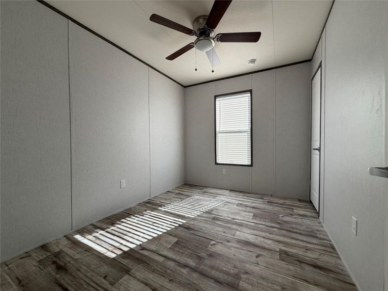 Spacious, unfurnished interior of a new home in , Oyster Creek (Image 10).