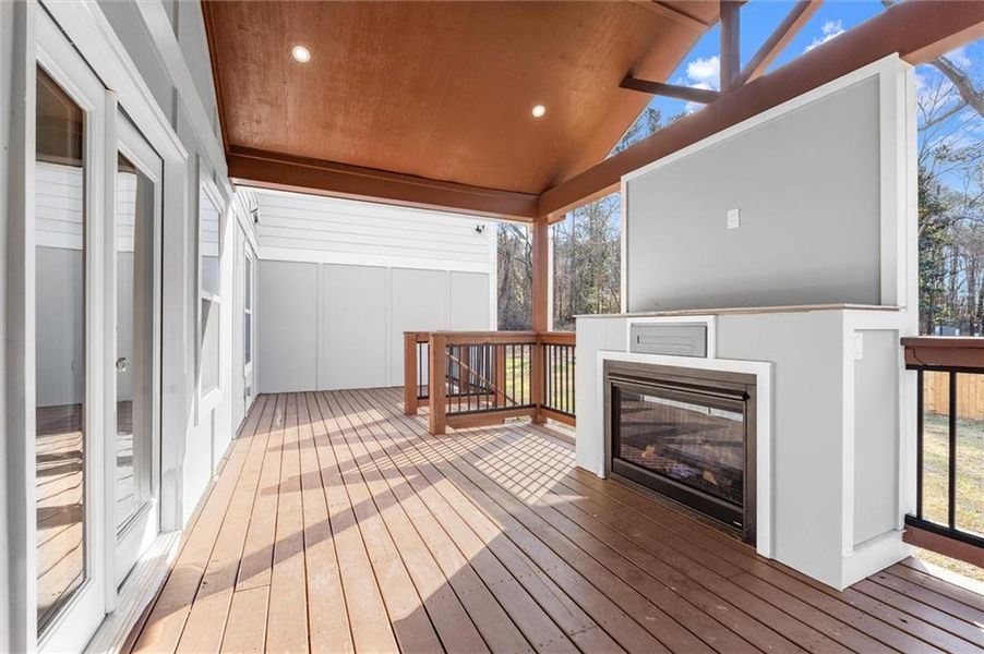 Exterior details and patio area of a home in , Decatur (Image 31).