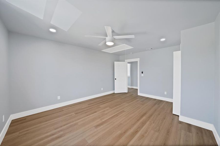 Spacious, unfurnished interior of a new home in , Granbury (Image 9). Spacious, unfurnished interior of a new home in , Granbury (Image 9).
