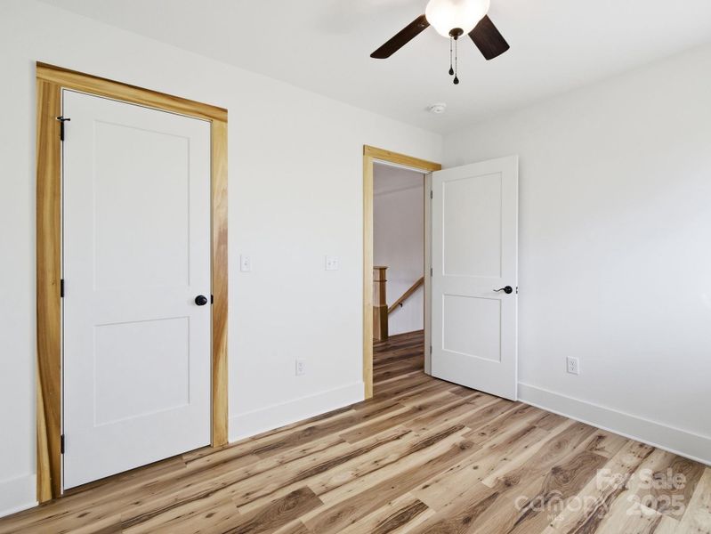 Spacious, unfurnished interior of a new home in , Nebo (Image 37).