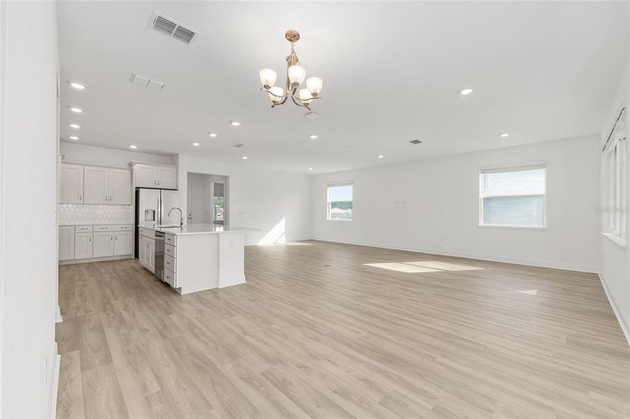 Spacious, unfurnished interior of a new home in , Ocala (Image 37).
