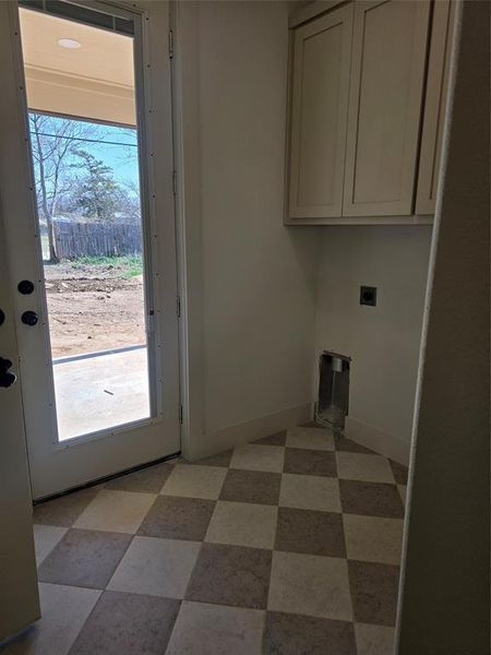 Spacious, unfurnished interior of a new home in , Nocona (Image 13).