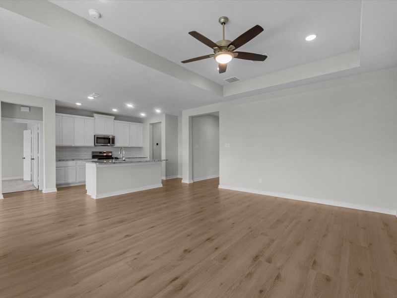 Spacious, unfurnished interior of a new home in Mason Woods, Cypress (Image 19).