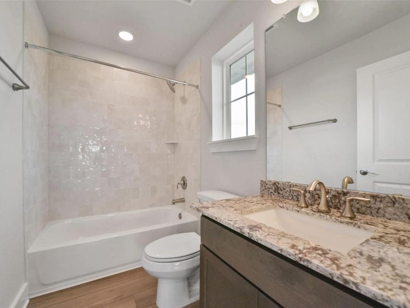 Furnished interior view inside a new home in Lago Mar, Texas City (Image 18). Furnished interior view inside a new home in Lago Mar, Texas City (Image 18).