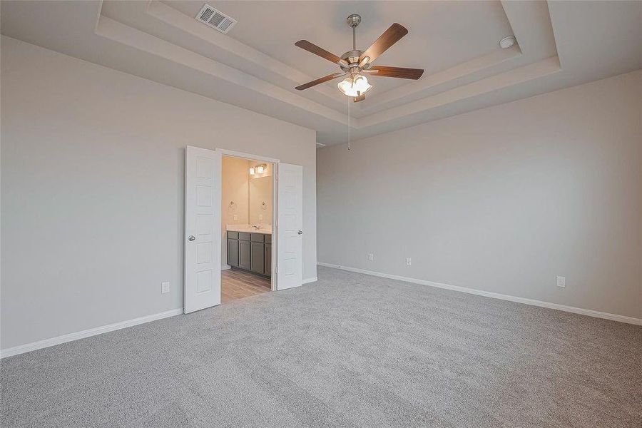 Spacious, unfurnished interior of a new home in River Ranch, Dayton (Image 38).