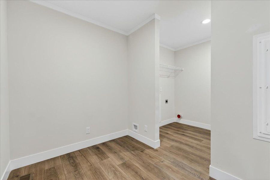 Spacious, unfurnished interior of a new home in , Walterboro (Image 26).